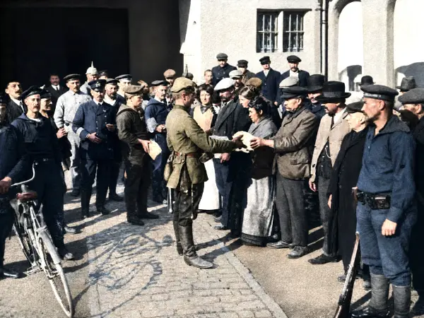 Août 1914 : Quand la propagande du Kaiser s’emparait des ordres d'un général français Distribution de pain aux Belges par les Allemands