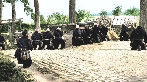 Infanterie belge derrière les barricades à Waterloo